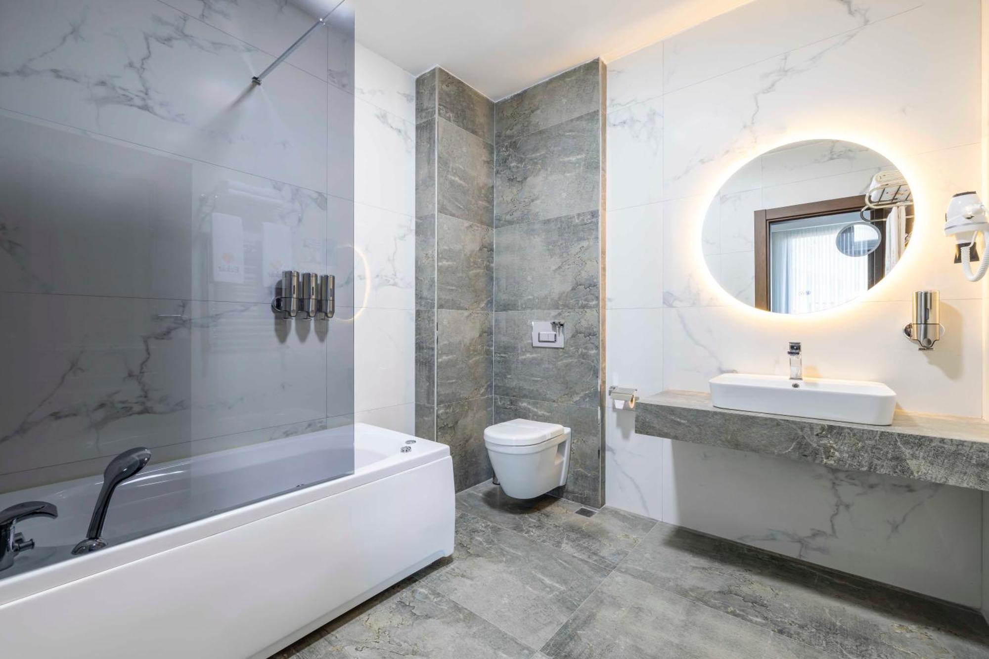 Ezkar Bathonea Art Istanbul Hotel Buitenkant foto