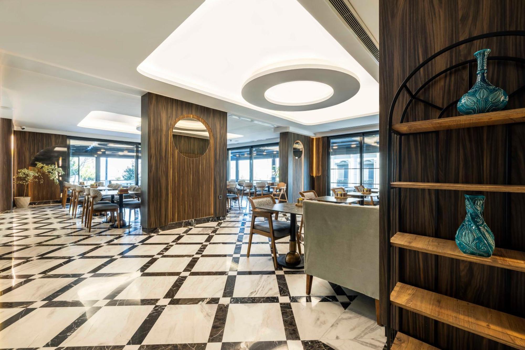 Ezkar Bathonea Art Istanbul Hotel Buitenkant foto
