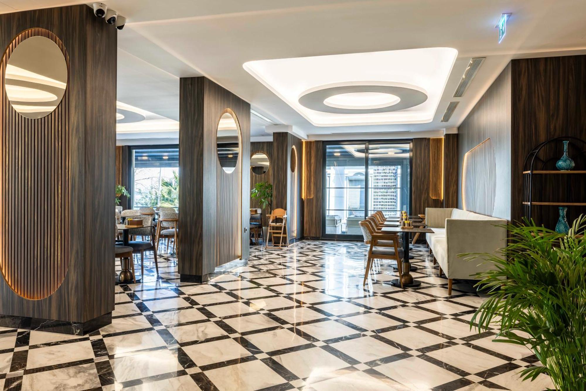 Ezkar Bathonea Art Istanbul Hotel Buitenkant foto